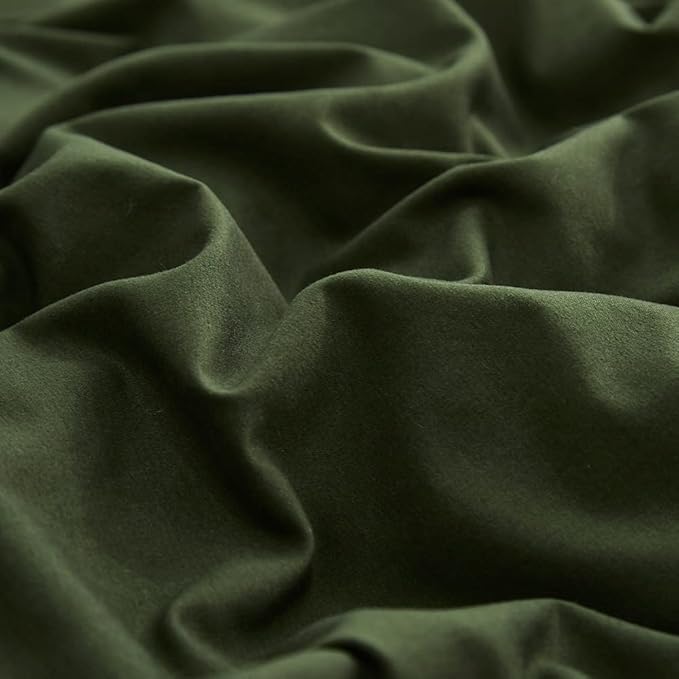 CLOTHKNOW Army Green Twin/Twin XL Comforter Set Green Bedding Comforter Sets Kids Boys Girls Comforter Soft Military Comforter with 2 x Pillow Cases