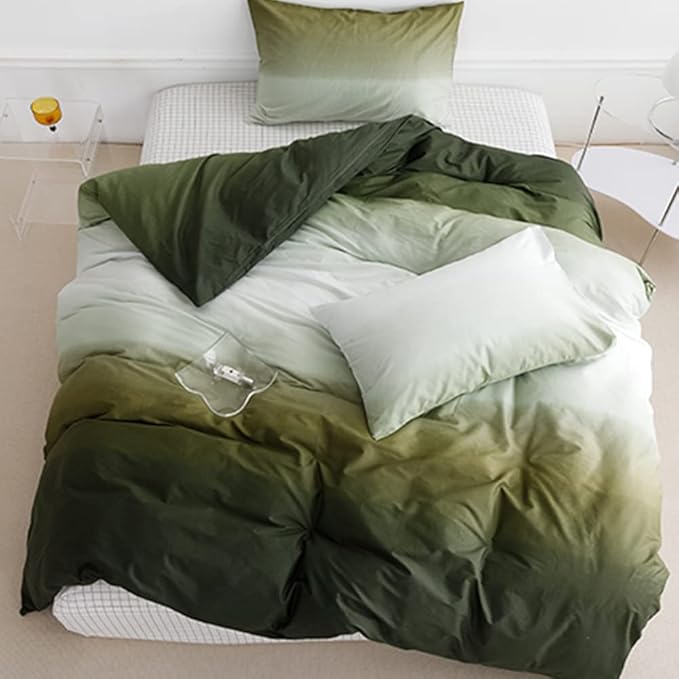 CLOTHKNOW California King Comforter Set Green White Gradient Bedding Comforter Sets Soft Green Comforter with 2 x Pillow Cases