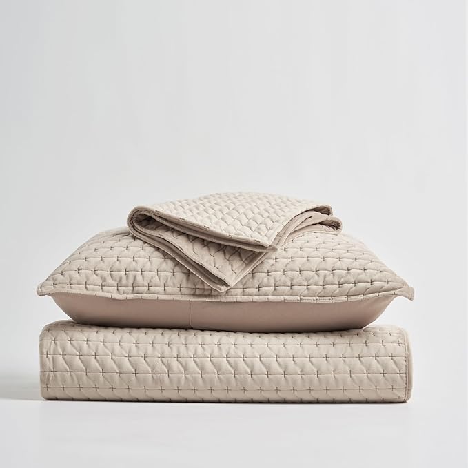 EVERGRACE Luxury Velvet Quilt Set King Size 3 Piece, Soft Cross-Stitch Velvet Comforter Set with Pillow Shams, Lightweight Coverlet Bedspread Bedding Set for All Seasons, Light Taupe