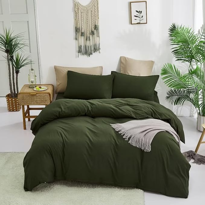 CLOTHKNOW Army Green California King Comforter Set Green Bedding Comforter Sets All Season Soft Hunter Comforter with 2 x Pillow Cases