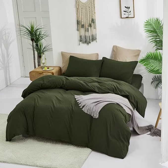 CLOTHKNOW Army Green California King Comforter Set Green Bedding Comforter Sets All Season Soft Hunter Comforter with 2 x Pillow Cases