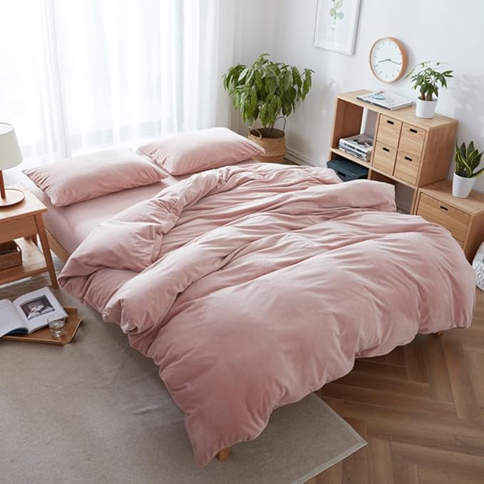 CLOTHKNOW Pink Velvet California King Comforter Set Fluffy Bedding Comforter Sets Soft Flannel Comforter with 2 x Pillow Cases
