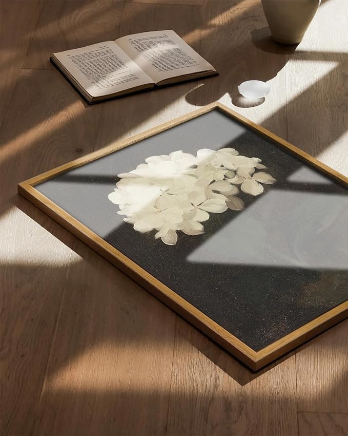 KBKBART Framed Wall Art Vintage Wall Art Room Decor, White Hydrangea Still Life Flower Canvas Oil Painting Prints, Classical Floral Wall Decor, Bedroom Bathroom Pictures Artwork(16“x24