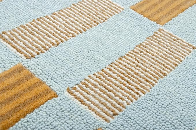 Hand-Tufted Wool Rug with Scalloped Edges, Light Blue Plaid Pattern, Cozy Soft Area Rug for Living Room, Bedroom, and Nursery, Handmade Modern Accent Rug, 4x7 Ft