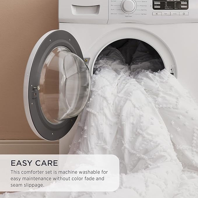 Bedsure Oversized Queen Comforter Set - White Comforter, Boho Tufted Shabby Chic Bedding for Kids, 3 Pieces Vintage Farmhouse Bed Set for All Seasons, Fluffy Soft Bedding with 2 Pillow Shams