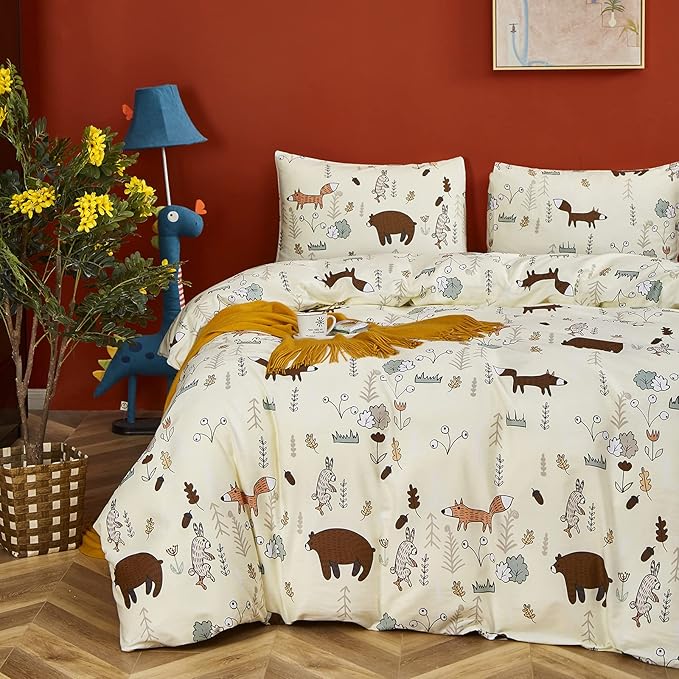 CLOTHKNOW Kids Full Size Comforter Sets Yellow Bear Cartoon Bedding Comforter Sets Fox Theme Woodland Forest Bedding with 2 x Pillow Cases
