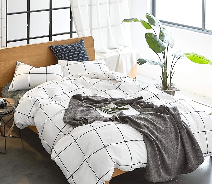 CLOTHKNOW White Plaid King Size Comforter Set 3Pcs Grid Bedding Comforter Sets All Season Checker Comforter with 2 x Pillowcases