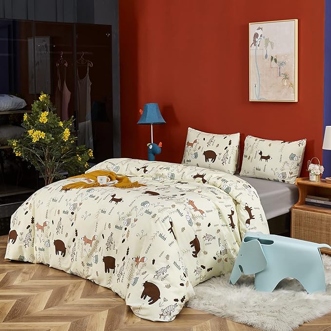 CLOTHKNOW Kids Full Size Comforter Sets Yellow Bear Cartoon Bedding Comforter Sets Fox Theme Woodland Forest Bedding with 2 x Pillow Cases