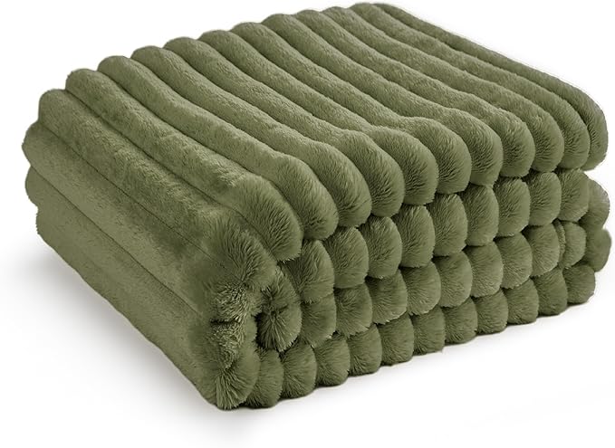 Bedsure GentleSoft Cypress Fleece Twin Blanket for - Cozy Soft Blankets for Women, Cute Small Throws for Girls, 60x80 Inches