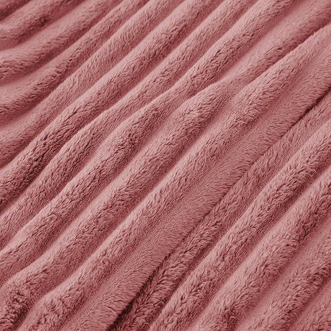 Bedsure GentleSoft Dusty Pink Twin XL Blanket for Bed - Cozy Soft Blankets for Women, Cute Small Fleece Throws for Girls, Birthday Gifts for Women Decor Gifts for Mom, 66x90 Inches