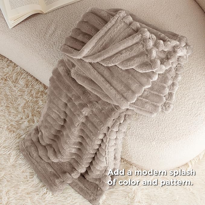 Bedsure GentleSoft Mocha Meringue Twin Blanket for Bed - Cozy Soft Blankets for Women, Cute Large Throws for Girls, 66x90 Inches