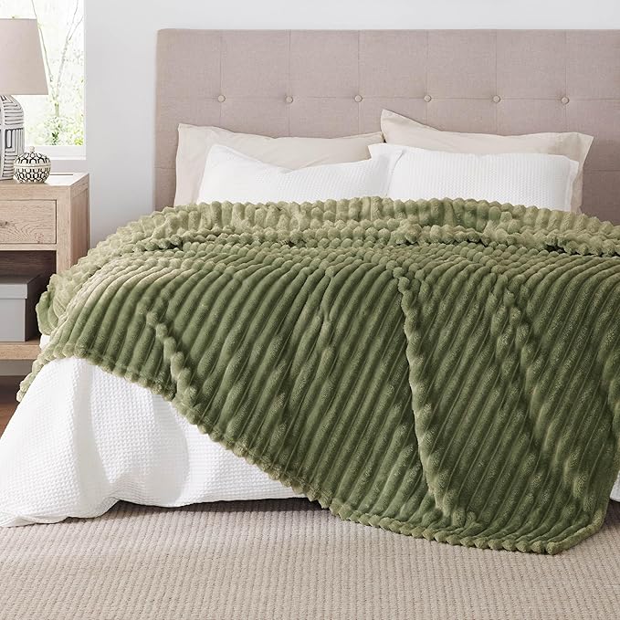 Bedsure GentleSoft Cypress Fleece Queen Blanket for - Cozy Soft Blankets for Women, Cute Small Throws for Girls, 90x90 Inches