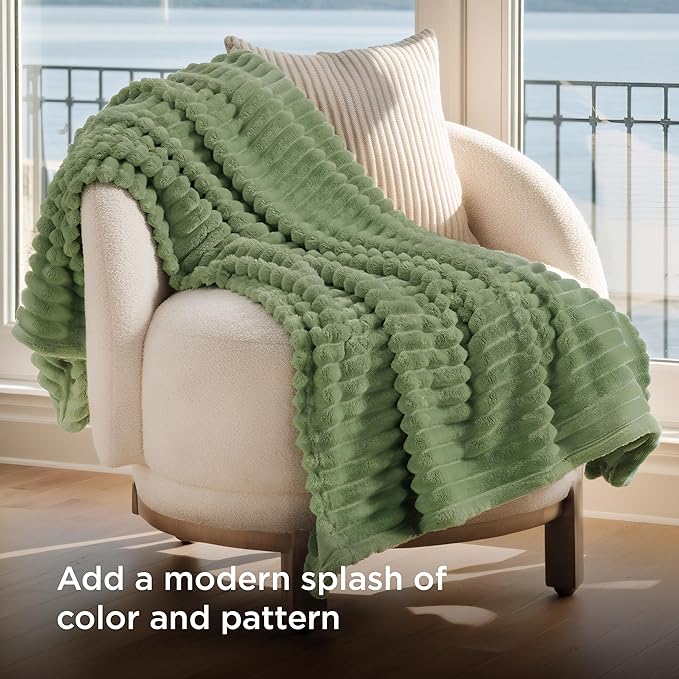 Bedsure GentleSoft Reseda Twin XL Blanket for Bed - Cozy Soft Blankets for Women, Cute Small Fleece Throws for Girls, Birthday Gifts for Women Decor Gifts for Mom, 66x90 Inches