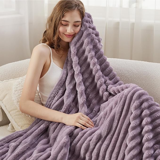 Bedsure GentleSoft Light Purple Fleece Blanket for - Cozy Soft Blankets for Women, Cute Small Throws for Girls, 50x60 Inches