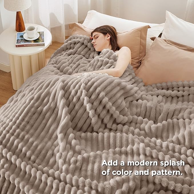 Bedsure GentleSoft Mocha Meringue Fleece Blanket for - Cozy Soft Blankets for Women, Cute Small Throws for Girls, 90x90 Inches