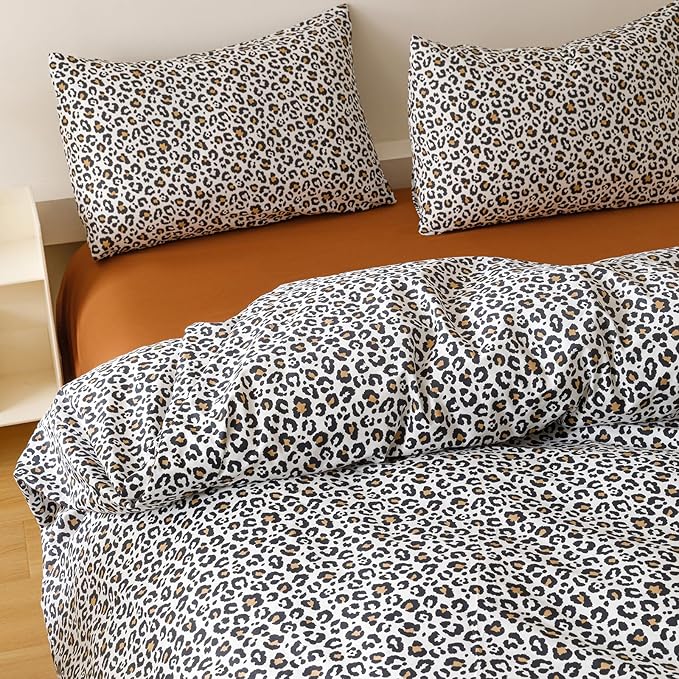 CLOTHKNOW Black Cheetah Print Twin/Twin XL Comforter Set Animal Leopard Bedding Comforter Sets Soft Black Brown Bedding Sets with 2 x Pillow Cases Twin XL Size