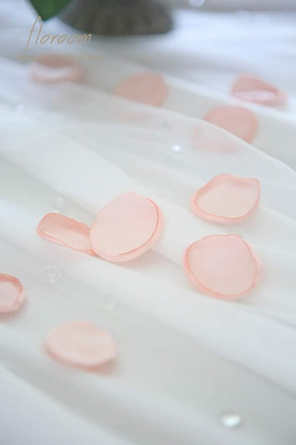 Floroom 500pcs Rose Petals Blush Faux Silk Flower Petals for Wedding Flower Girl Basket Pink Aisle Scatter Dinner Table Centerpieces Party Confetti Bridal Shower Romantic Night Decoration