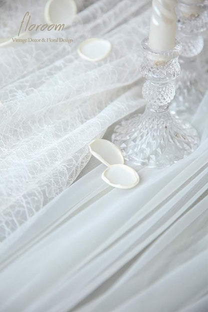 Floroom 300pcs Rose Petals Ivory Faux Silk Flower Petals for Wedding Flower Girl Basket White Aisle Scatter Dinner Table Centerpieces Party Confetti Bridal Shower Romantic Night Decoration