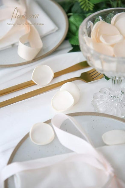 Floroom 300pcs Rose Petals Cream Faux Silk Flower Petals for Wedding Flower Girl Basket Aisle Scatter Dinner Table Centerpieces Party Confetti Bridal Shower Romantic Night Decoration