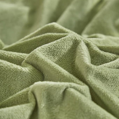 CLOTHKNOW Sage Green Fluffy Comforter Set California King Velvet Bedding Comforter Sets Green Comforter Soft Light Green Comforter Sets Cal King