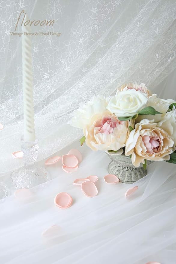 Floroom 300pcs Rose Petals Blush Faux Silk Flower Petals for Wedding Flower Girl Basket Pink Aisle Scatter Dinner Table Centerpieces Party Confetti Bridal Shower Romantic Night Decoration