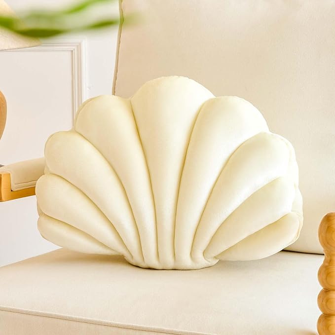 Cream Seashell Throw Pillows, Shell Shaped Throw Pillows, 13 Inch Soft Velvet Home Decorative Pillow Plush Cushion for Bed Couch Living Room Decor Accent Throw Pillow