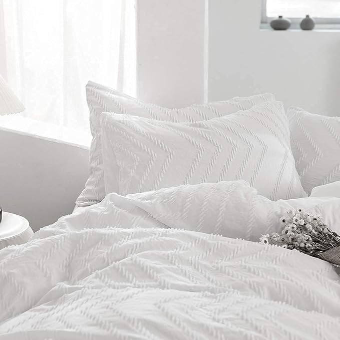 CLOTHKNOW White Twin/Twin XL Comforter Set Tufted Farmhouse Bedding Comforter Sets Plain White Bedding Sets Shabby Chic Bed Comforter Sets