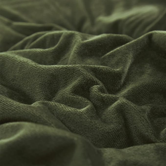 Pureant Army Green Velvet Comforter Queen Solid Dark Color Fluffy Bedding Comforters Women Men Plain Fluffy Olive Soft Quilts Cozy Blackish Green Flannel Blankets Puffy Military Hunter Green Bed