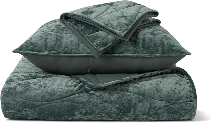 EVERGRACE Luxury Velvet Quilt Queen Size, Ultra Soft Wave Crushed Velvet Bedding Set, Lightweight Quilted Comforter Set for All Season, Oversized Bedspread Coverlet with 2 Shams, Dark Green