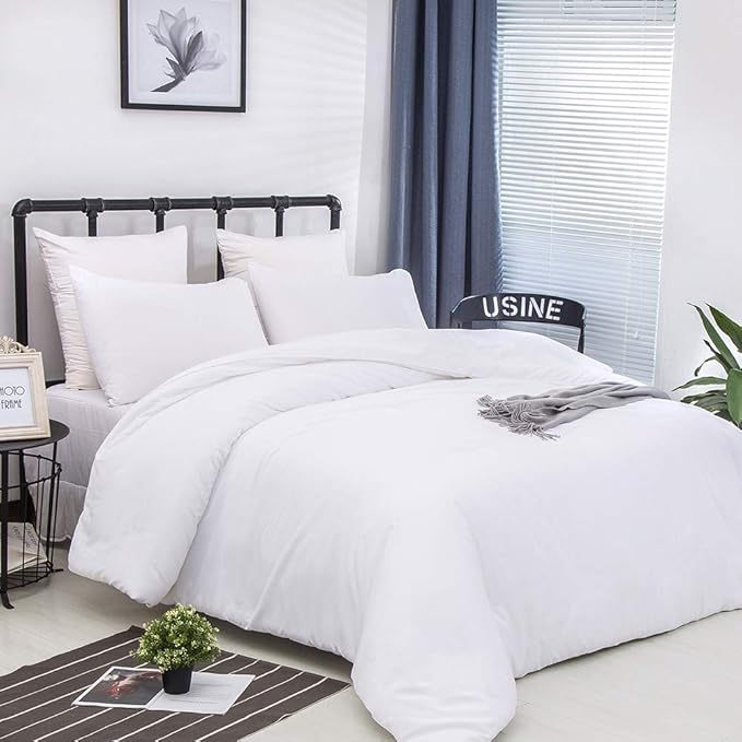 CLOTHKNOW White Twin/Twin XL Comforter Set 3Pcs White Bedding Comforter Sets Soft All Season Bed Comforter with 2 x Pillow Cases