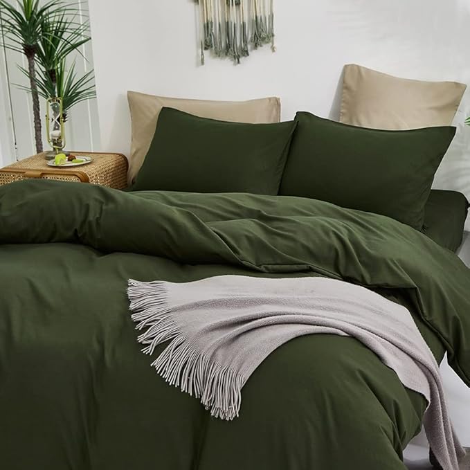 CLOTHKNOW Army Green Twin/Twin XL Comforter Set Green Bedding Comforter Sets Kids Boys Girls Comforter Soft Military Comforter with 2 x Pillow Cases