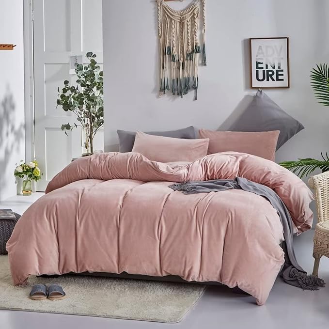 CLOTHKNOW Pink Velvet California King Comforter Set Fluffy Bedding Comforter Sets Soft Flannel Comforter with 2 x Pillow Cases