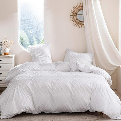 CLOTHKNOW Queen Comforter Set White Tufted Farmhouse Bedding Comforter Sets Soft Boho Queen Comforter Shabby Chic Comforter with 2 x Pillowcases