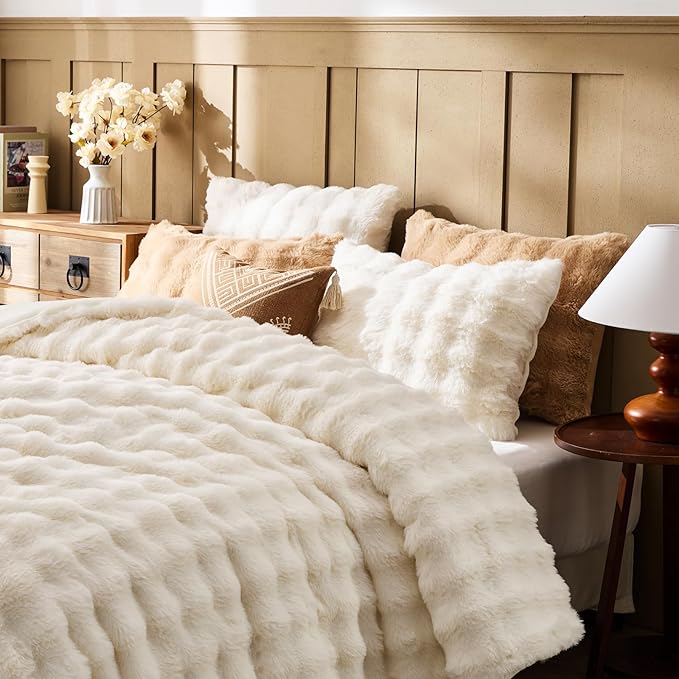 Lotus Karen Faux Fur Queen Comforter Set – Cream White Fluffy Comforter Queen Size, Big Bubble Faux Rabbit Fur Bedding Comforter Sets, Warm Cozy Fuzzy Bed Set 3 Pieces, 1 Comforter and 2 Pillowcases