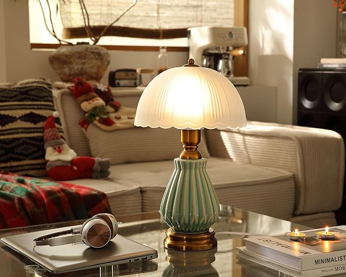 Vintage Lamp for Living Room,16" Modern Ceramic Table Lamps for Bedroom,Retro Bedside Nightstand Traditional Lamps, Classic Chinoiserie Green Lamp for Home Decor (LD004)