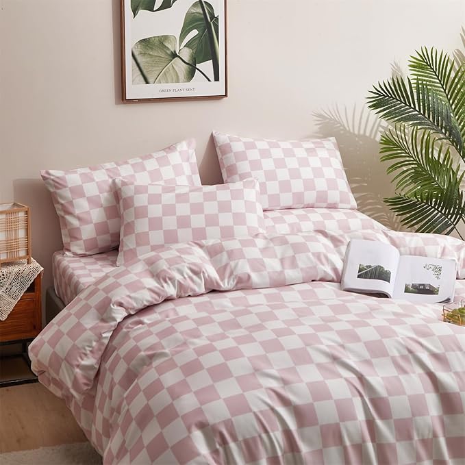 CLOTHKNOW Pink White Plaid Full Size Comforter Sets Grid Bedding Comforter Sets Soft All Season Geometric Checker Comforter with 2 x Pillow Cases