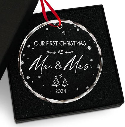 Anniversary Wedding Gifts for Him, Her, Christmas Ornament - Just Married, Romantic Couple Gifts for Husband and Wife - Christmas Tree Decoration Glass Ornament