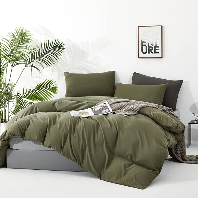 CLOTHKNOW Olive Green King Size Comforter Set 3Pcs Green Bedding Comforter Sets Soft All Season Hunter Green Comforter with 2 x Pillow Cases
