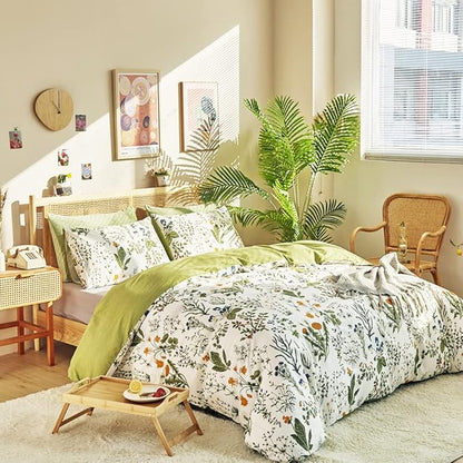 CLOTHKNOW Green White Floral King Size Comforter Set Boho Farmhouse Bedding Comforter Sets Flowers Comforter Botanical Comforter with 2 x Pillow Cases
