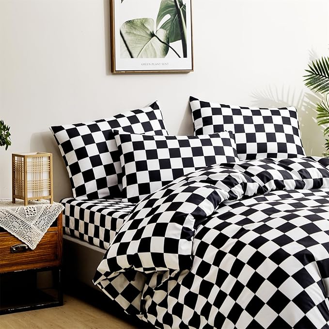 CLOTHKNOW Black White Plaid King Size Comforter Set 3Pcs Grid Bedding Comforter Sets Soft Checkered Comforter Black White Comforter with 2 x Pillow Cases