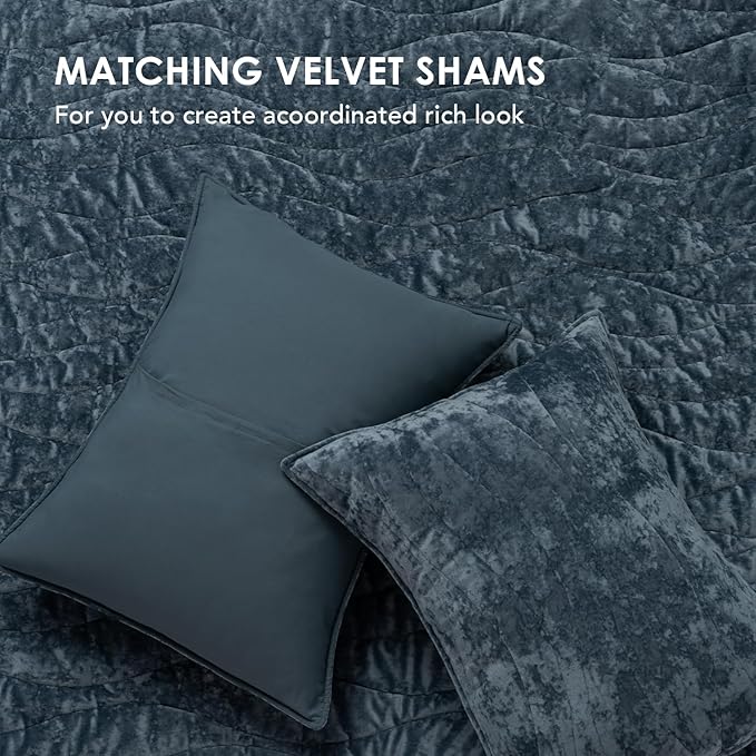 EVERGRACE Luxury Velvet Quilt Queen Size, Ultra Soft Wave Crushed Velvet Bedding Set, Lightweight Quilted Comforter Set for All Season, Oversized Bedspread Coverlet with 2 Shams, Stormy Blue