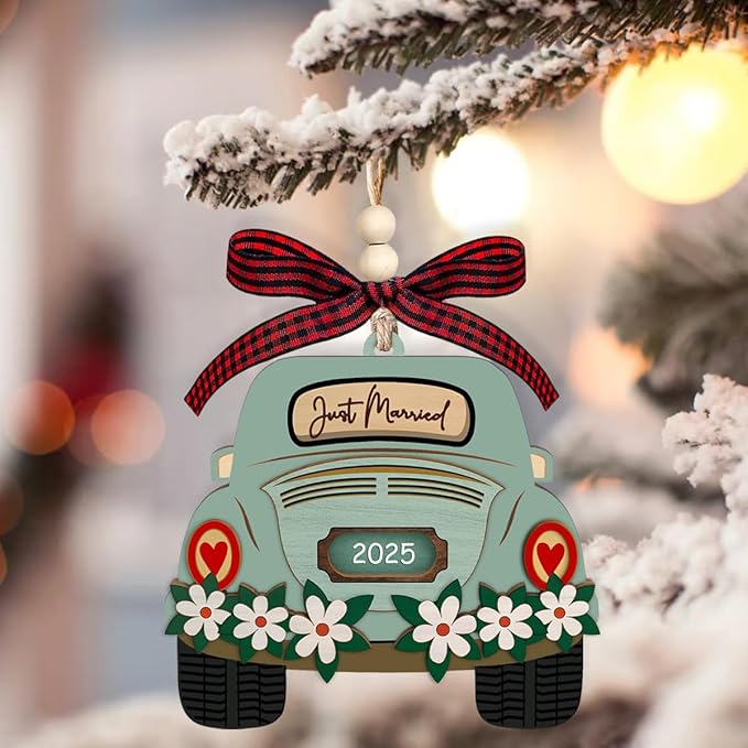 First Christmas Married Ornament 2025, Just Married Ornaments, Our First Christmas As Mr and Mrs, Wedding Ornament - Gifts for Newlyweds, Wedding Gifts for Couples, Bridal Shower Gift