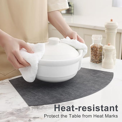 Homaxy Round Table Placemats Set of 6, Washable Wedge Shaped Faux Leather Table Mats, Wipeable Kitchen Dinner Place Mats for Indoor Outdoor, Dark Grey