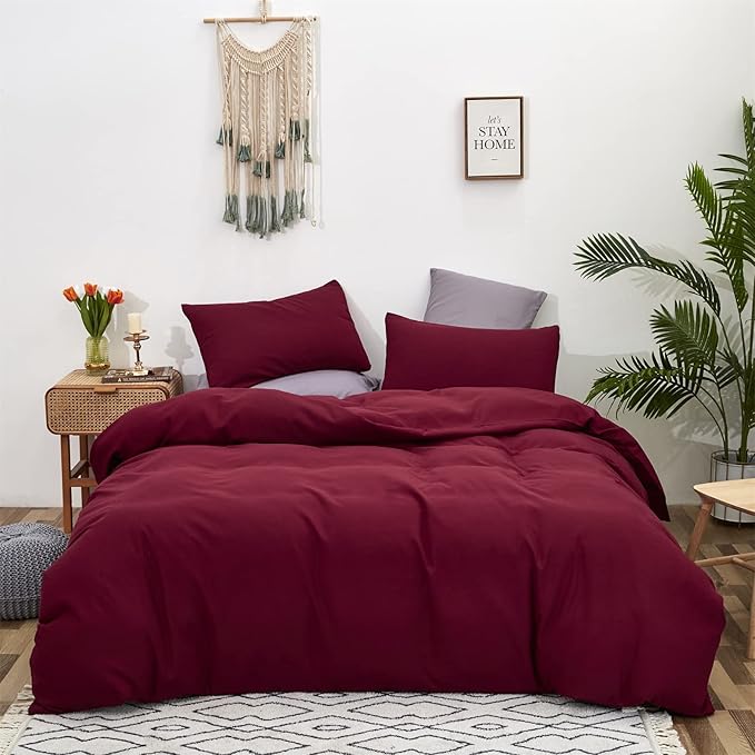 CLOTHKNOW Burgundy Twin/Twin XL Comforer Set 3Pcs Wine Red Bedding Comforer Sets Dark Red Comforter Soft All Season Bedding Sets with 2 x Pillowcases