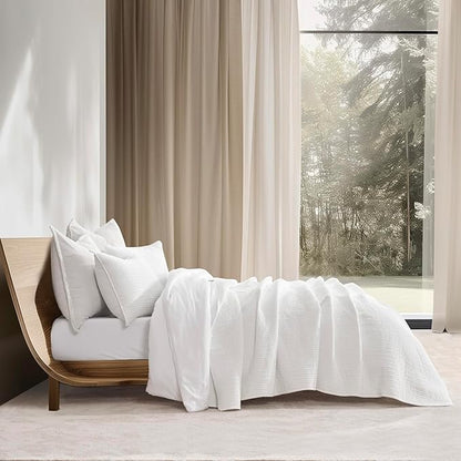 EVERGRACE Velvet Quilt Set King Size, Luxurious Soft Quilted Bedding Sets, Lightweight Velvet Comforter for All Season, Striped Channel Bedspread Coverlet with 2 Shams, Bright White