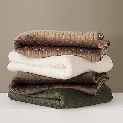 EVERGRACE Luxury Velvet Quilt Set Queen Size 3 Piece, Soft Cross-Stitch Velvet Comforter Set with Pillow Shams, Lightweight Coverlet Bedspread Bedding Set for All Seasons, Tobacco Brown