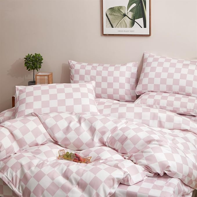 CLOTHKNOW Pink Plaid Comforter Set California King 3Pcs Pink White Bedding Comforter Sets Checker Comforter Soft Grid Comforter Sets Cal King