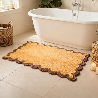 ORTIGIA Cute Scalloped Bath Mat, Fun Plush Microfiber Brown Bathroom Rugs Non Slip Washable Quick Dry Absorbent, Bath Rug for Shower Stall Vanities Kitchen Floor Entrance, 20x32