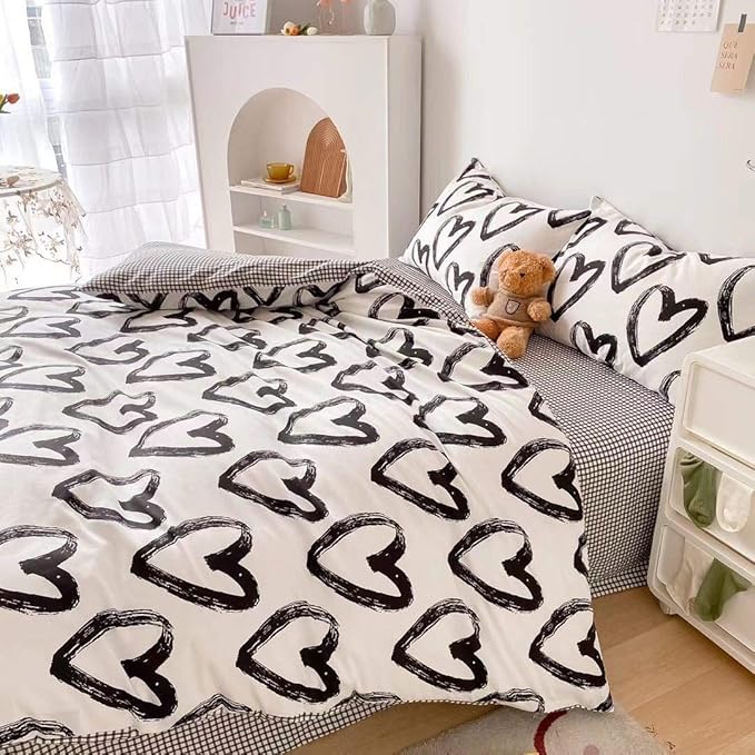 Pureant Love Comforter Set Queen Black and White Comforter Cotton Boho Black Quilts Women Men Heart Shaped Comforters Boys Teens Kawaii Comforter Cute Soft White Bedding Love Heart Queen Size Bedding