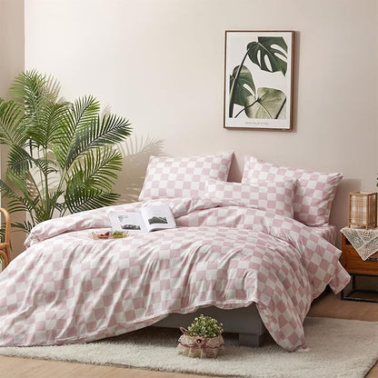 CLOTHKNOW Pink Plaid Comforter Set California King 3Pcs Pink White Bedding Comforter Sets Checker Comforter Soft Grid Comforter Sets Cal King